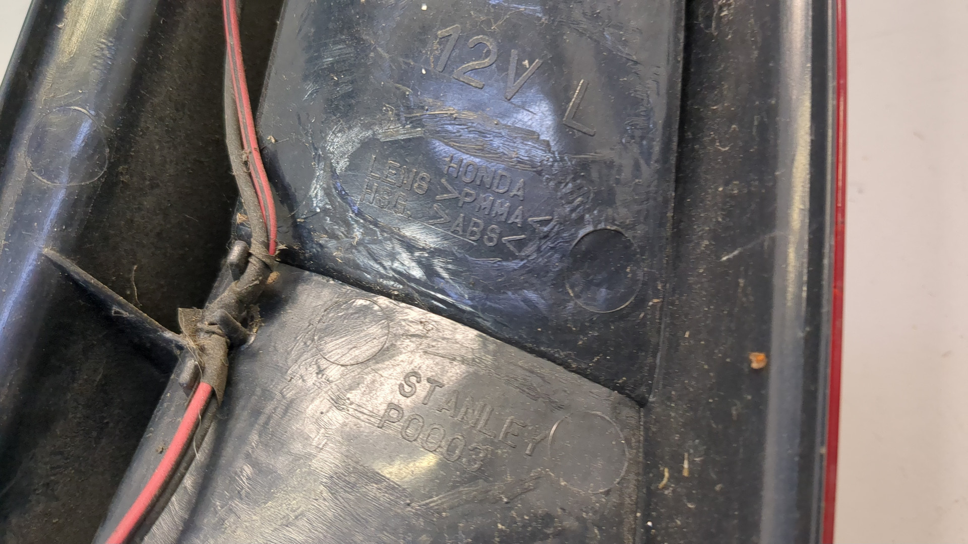 Фонарь задний левый