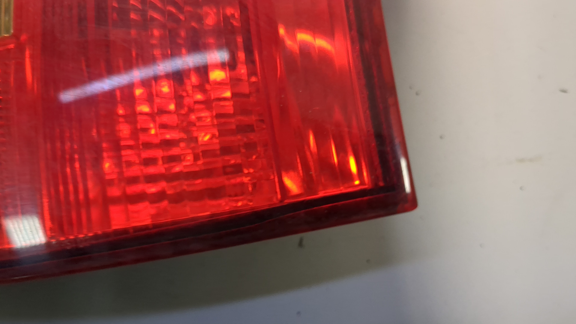 Фонарь задний правый