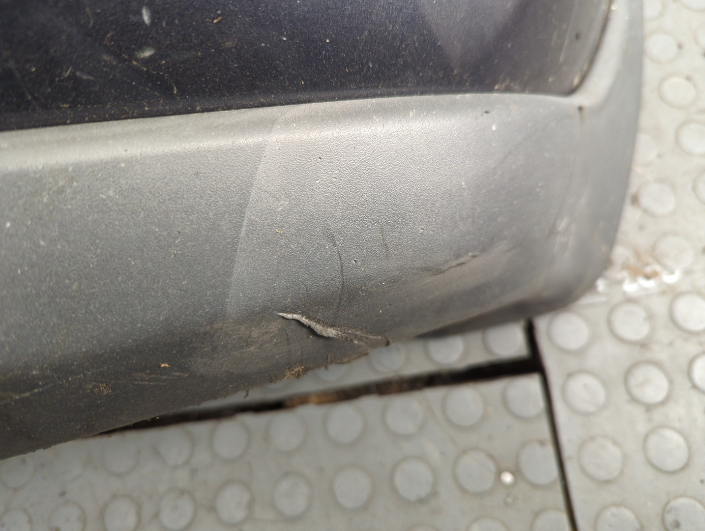 Бампер передний