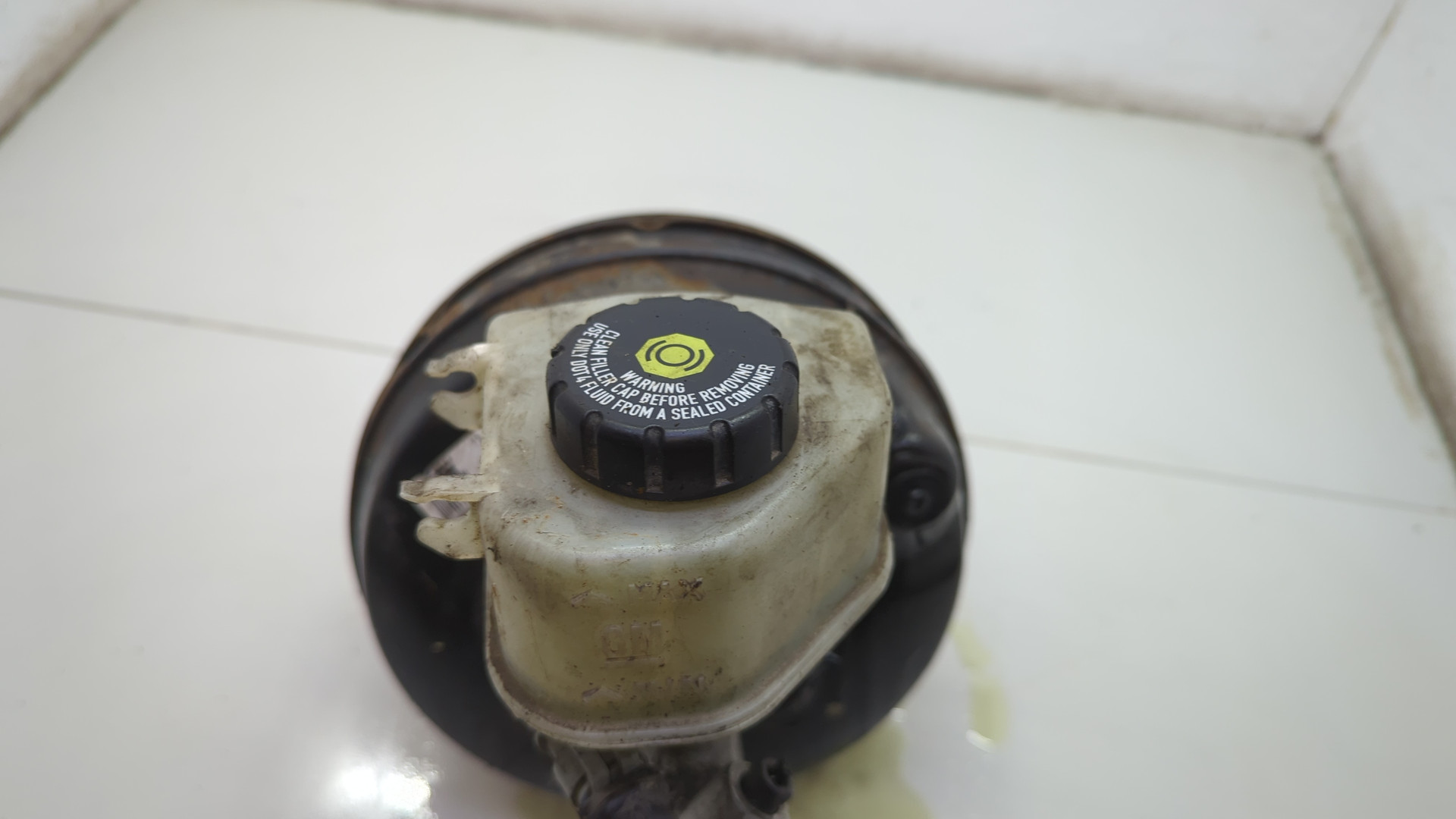 Цилиндр тормозной главный