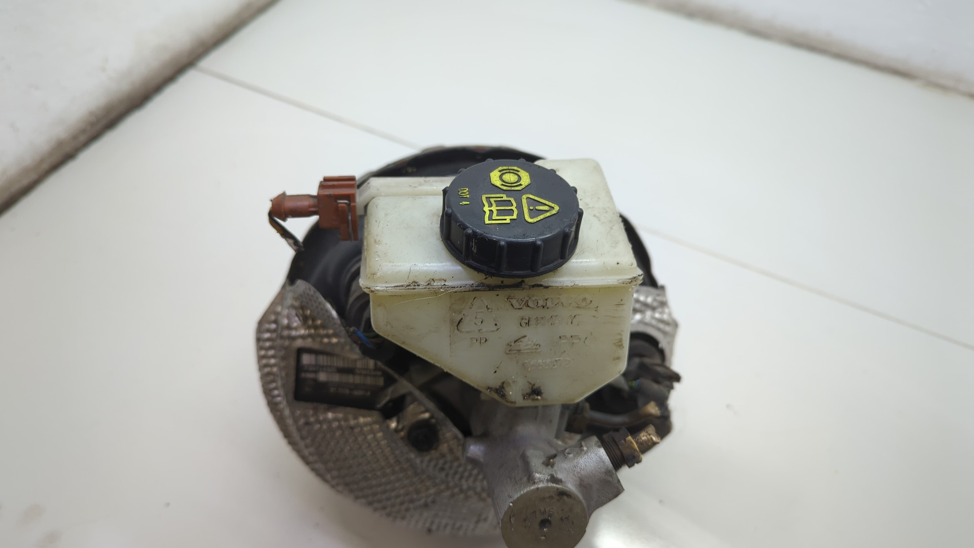 Цилиндр тормозной главный