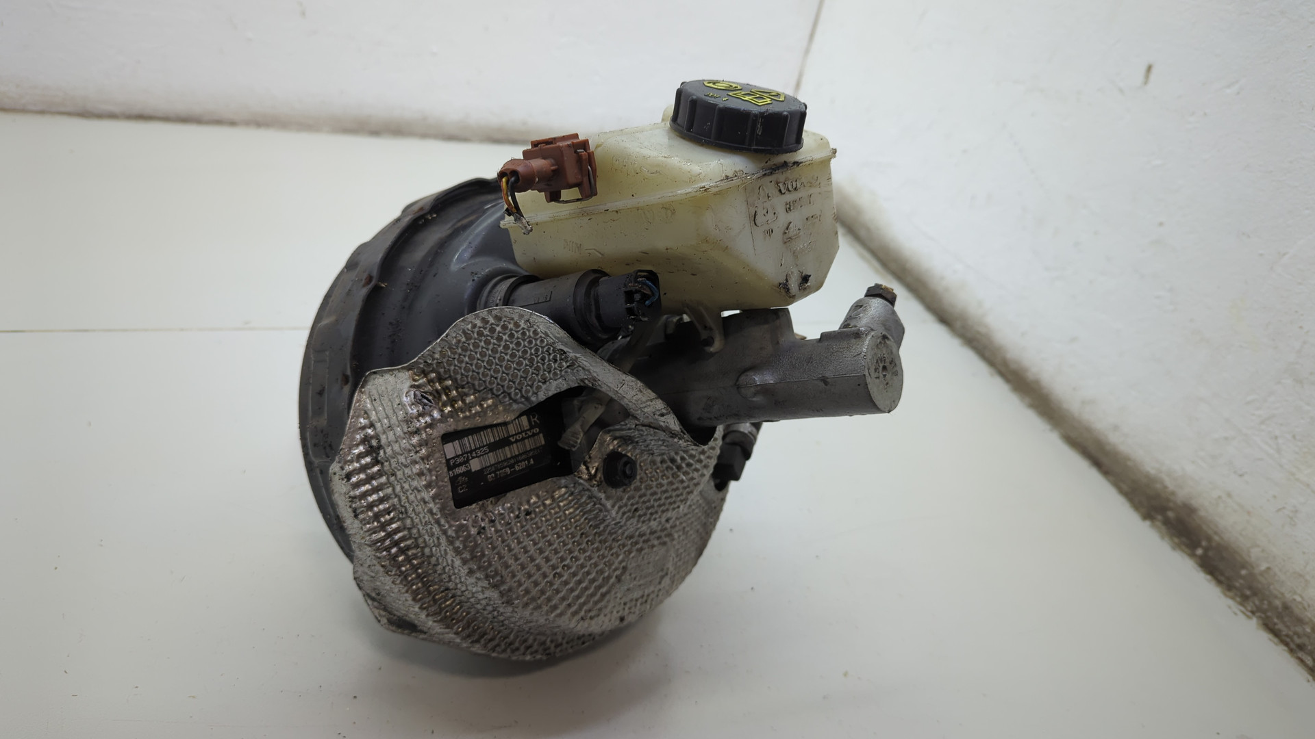 Цилиндр тормозной главный