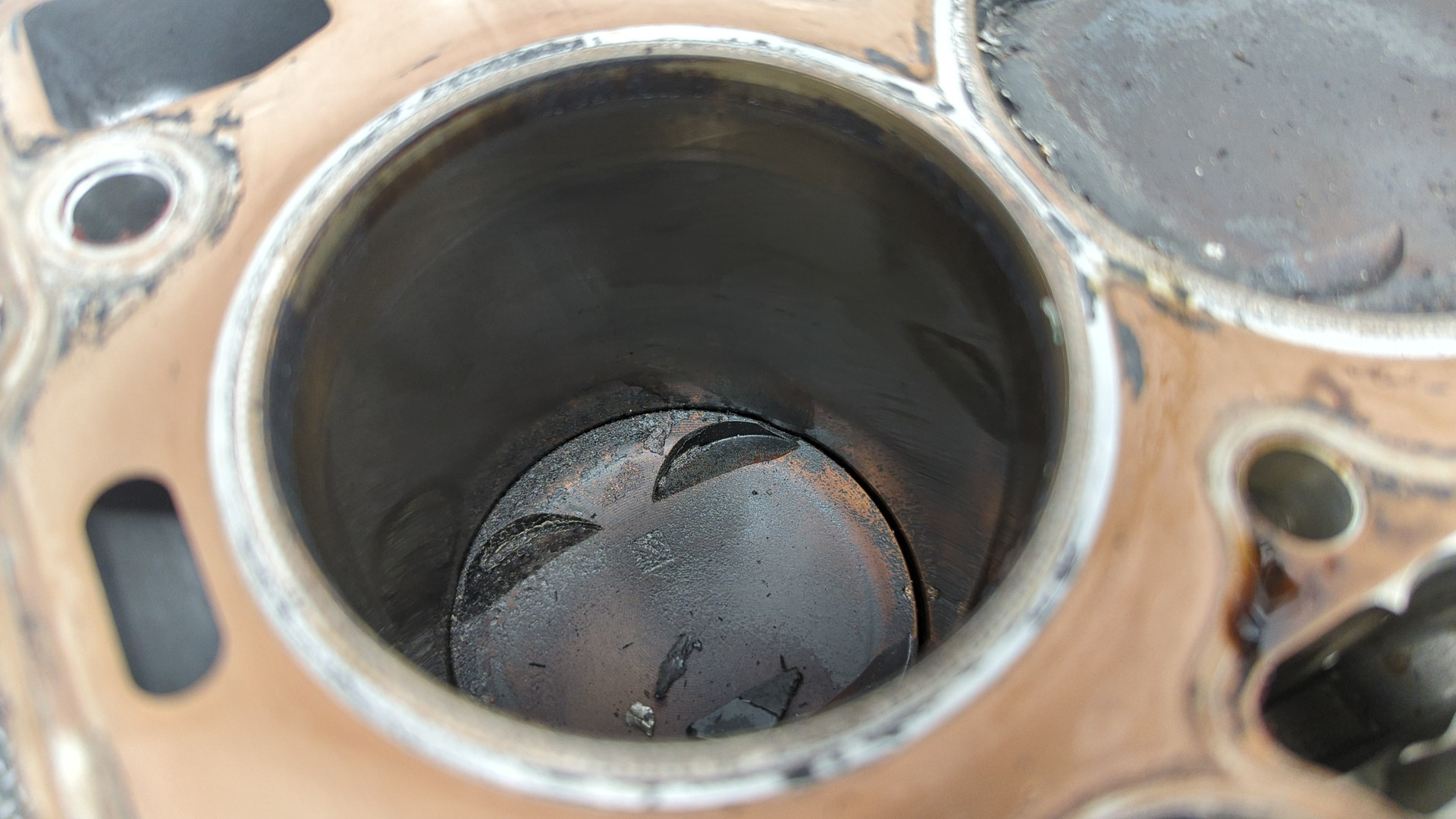 Блок двигателя