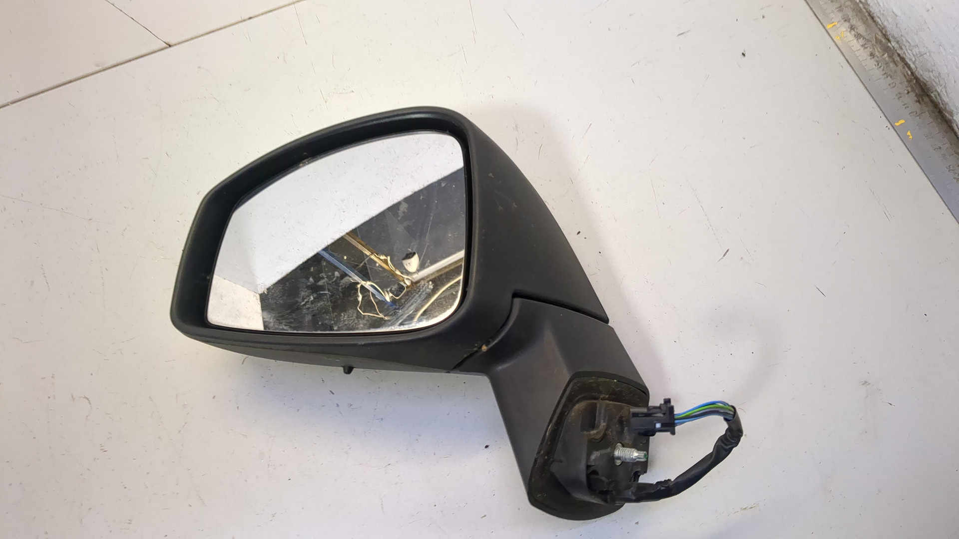 Зеркало левое электрическое