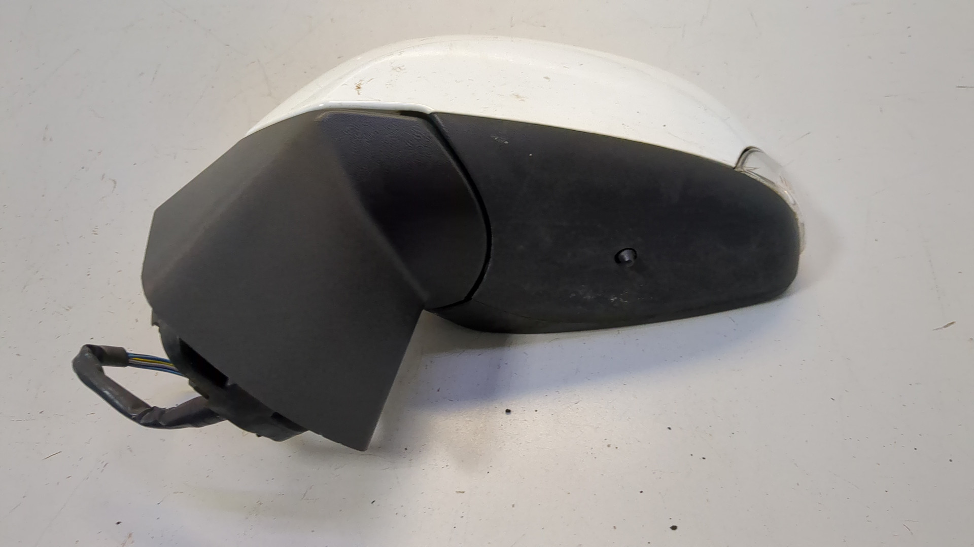 Зеркало левое электрическое