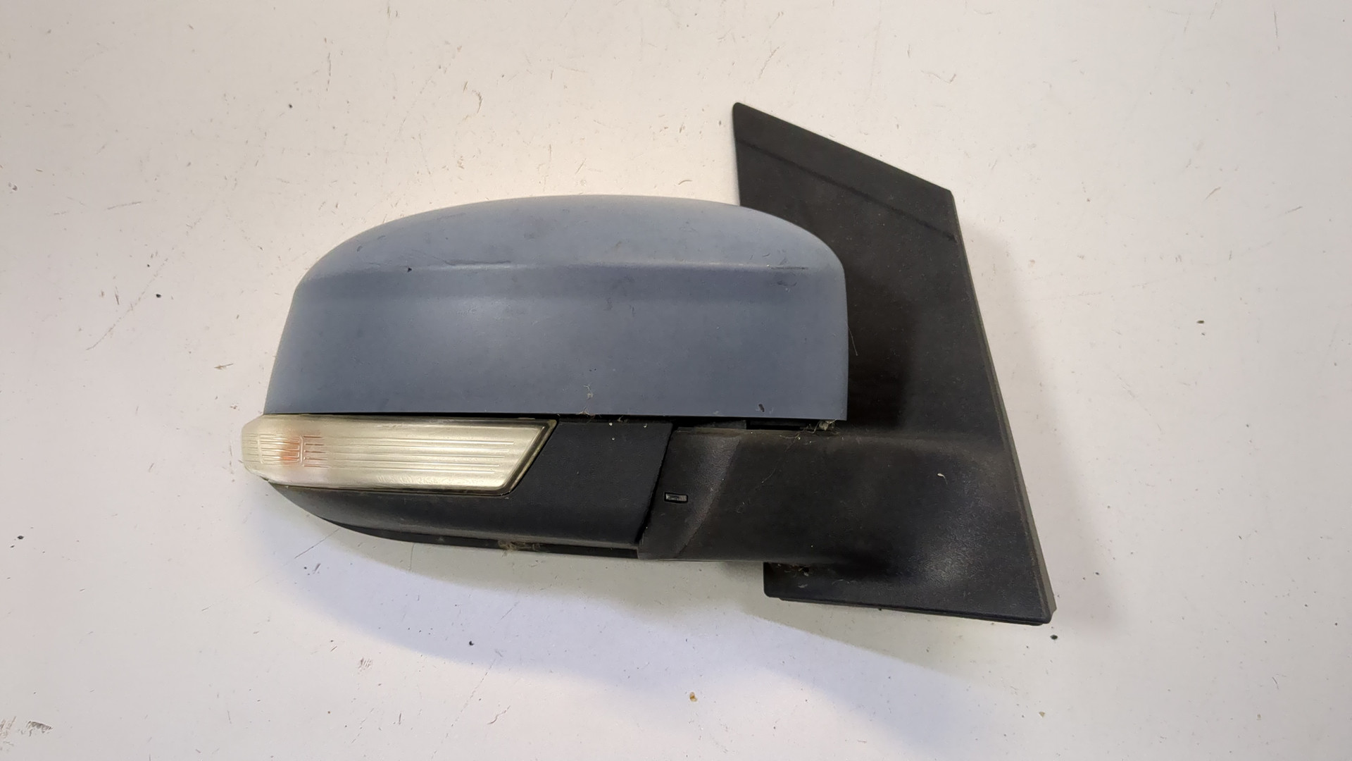 Зеркало правое электрическое