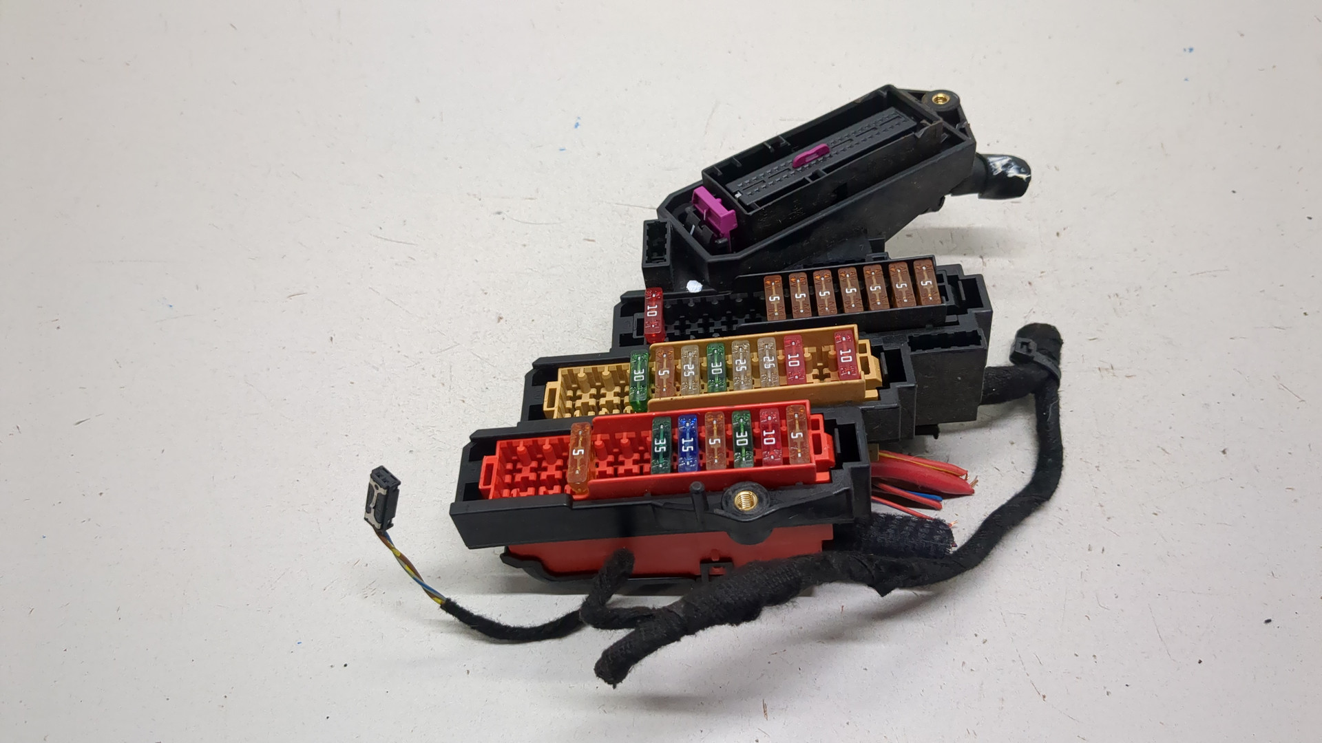 Блок предохранителей