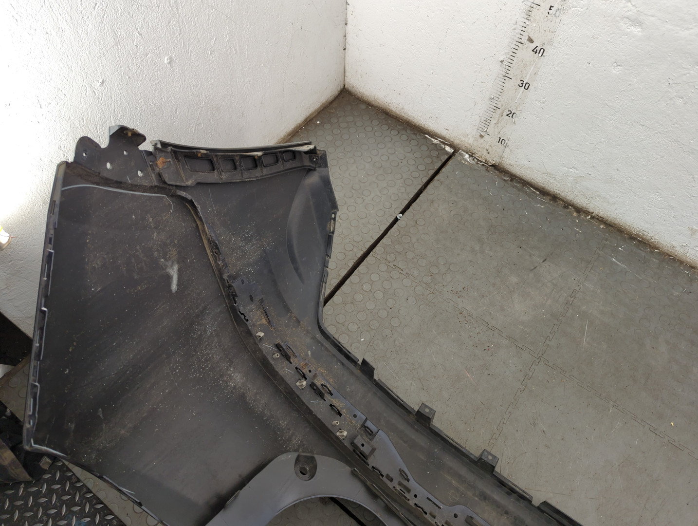 Бампер задний