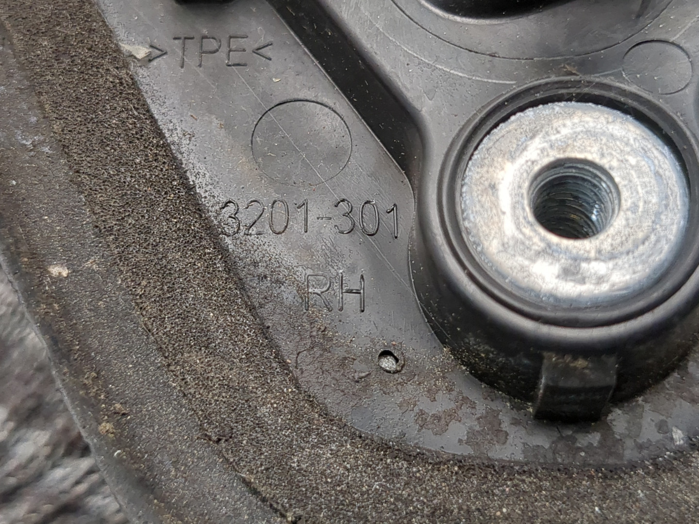 Зеркало правое электрическое