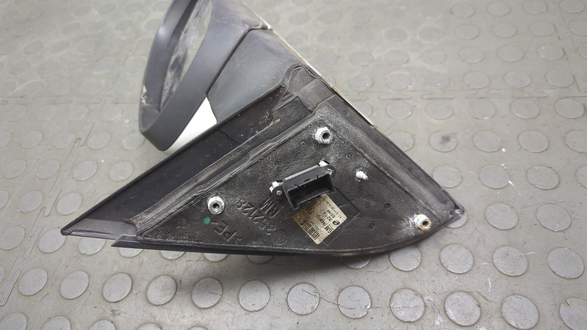 Зеркало правое электрическое