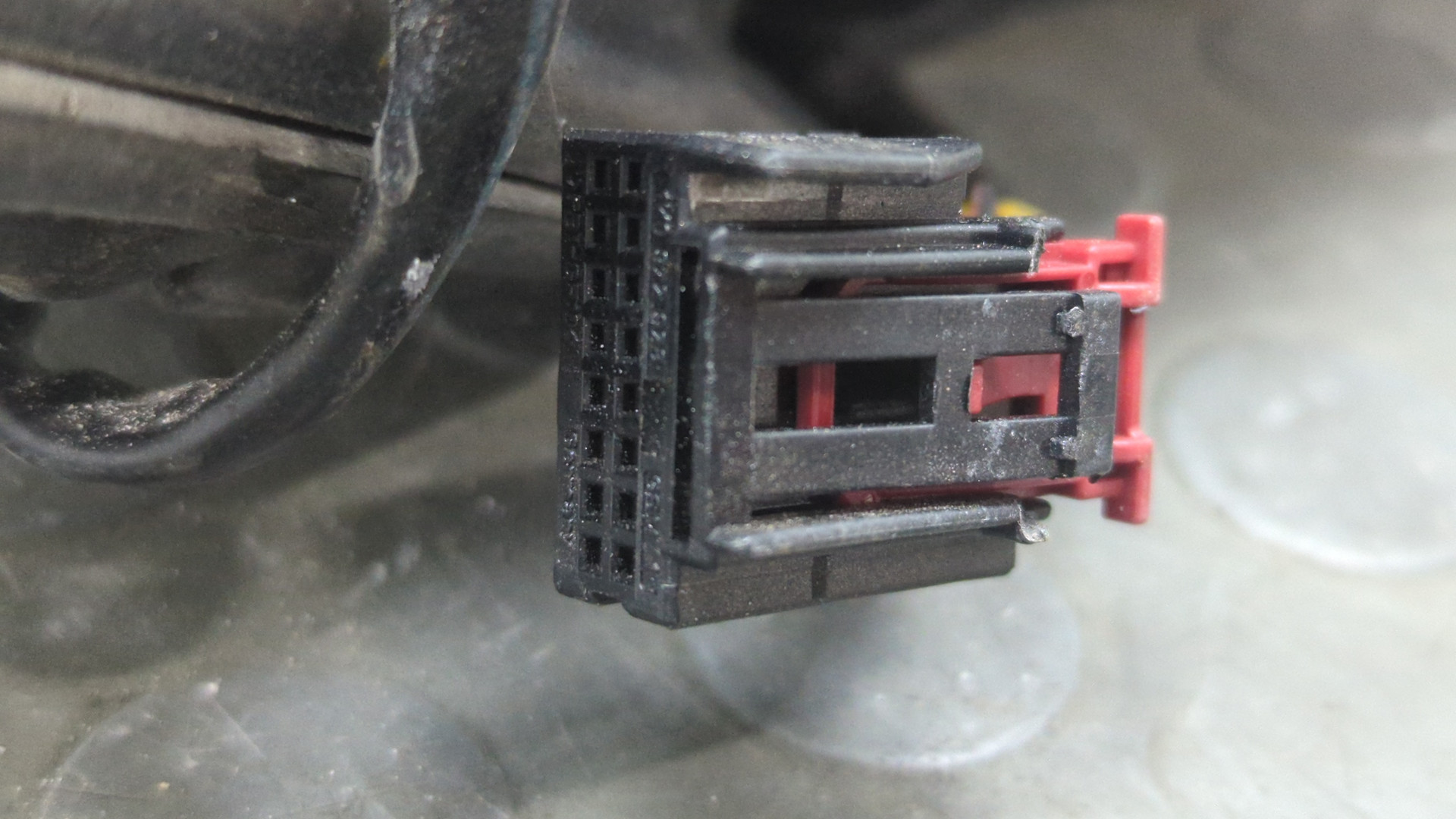 Зеркало левое электрическое