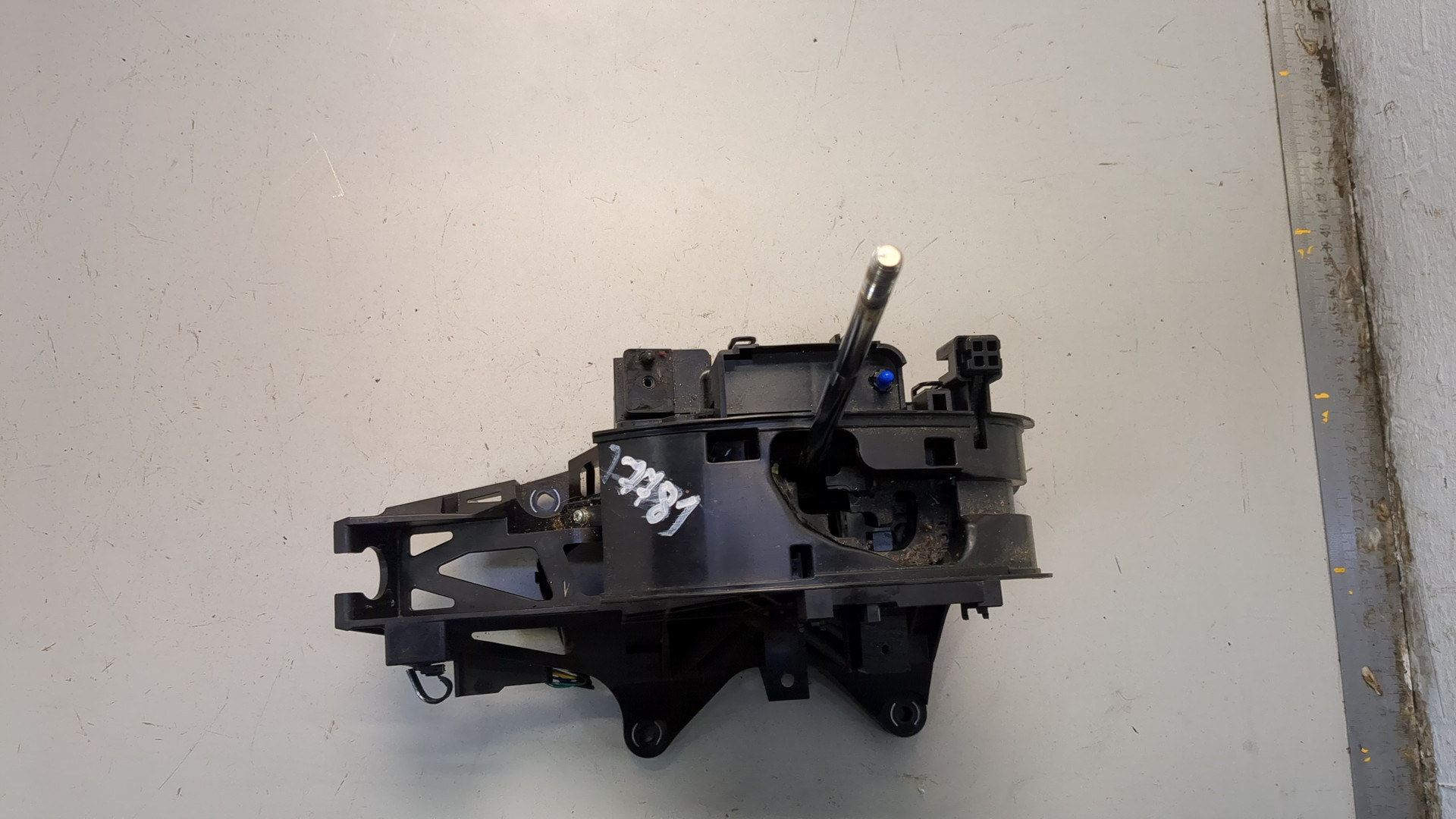 Кулиса МКПП / АКПП