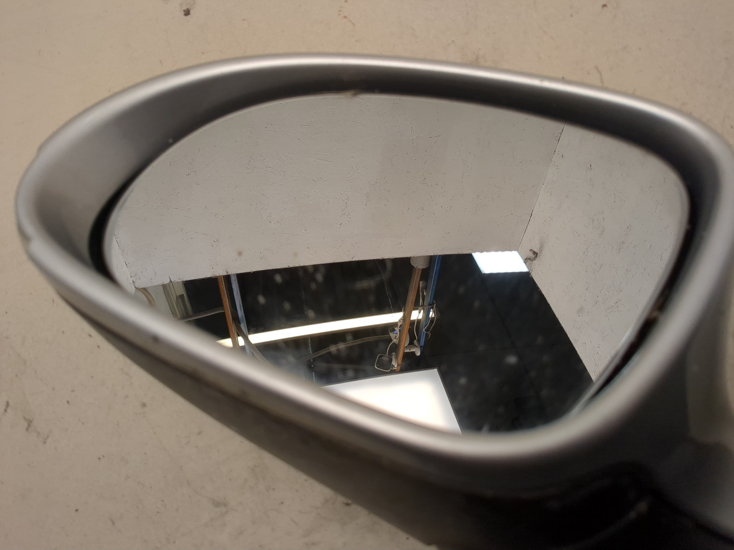 Зеркало левое электрическое