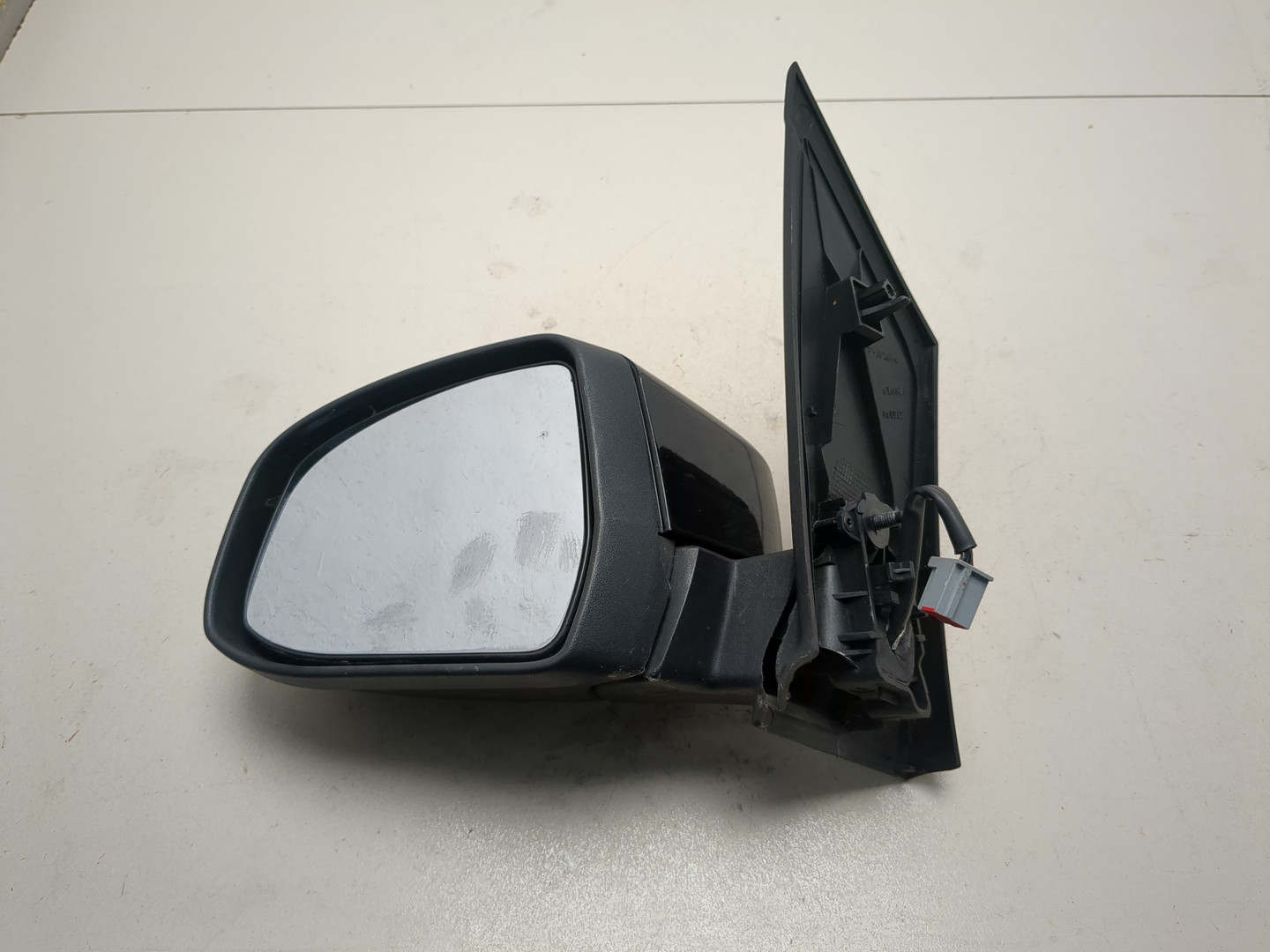 Зеркало левое электрическое