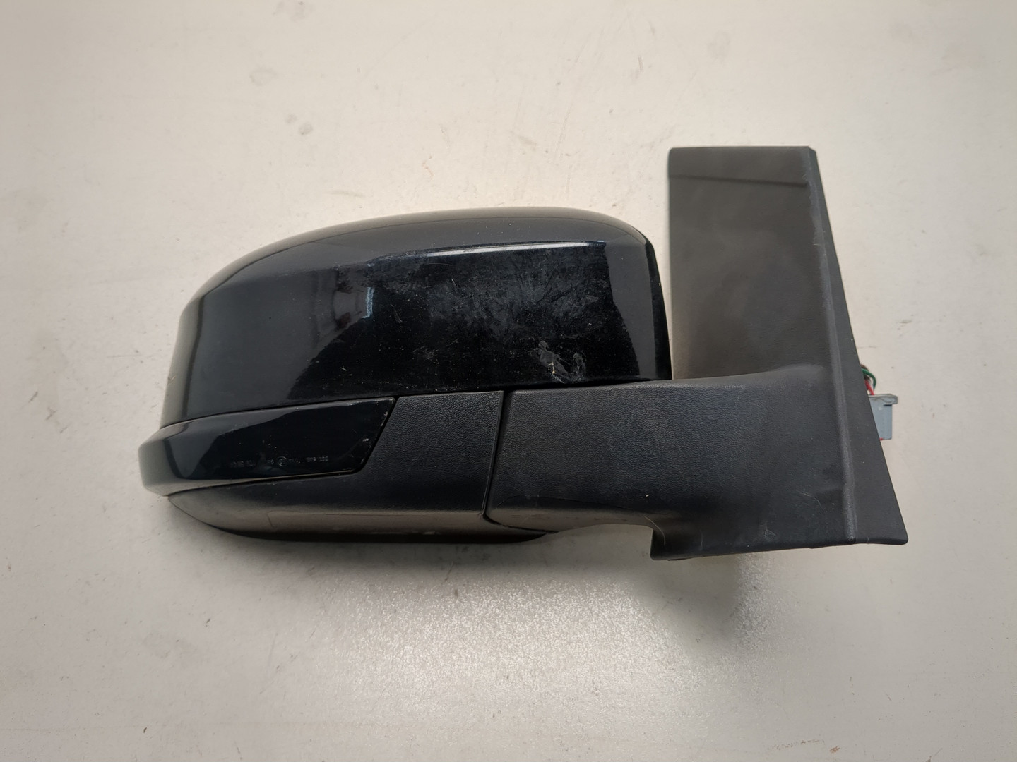 Зеркало правое электрическое