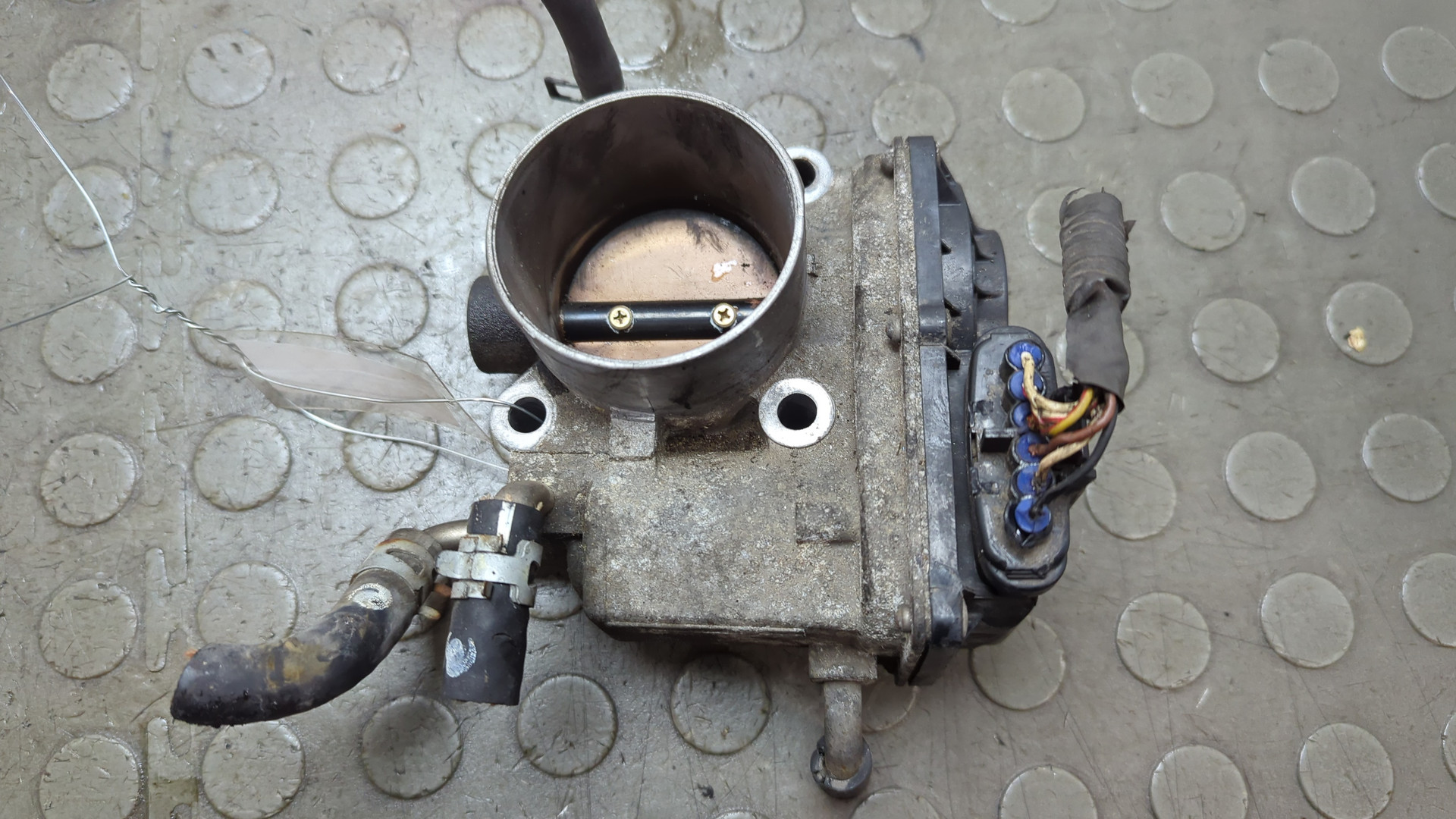 Заслонка дроссельная электрическая