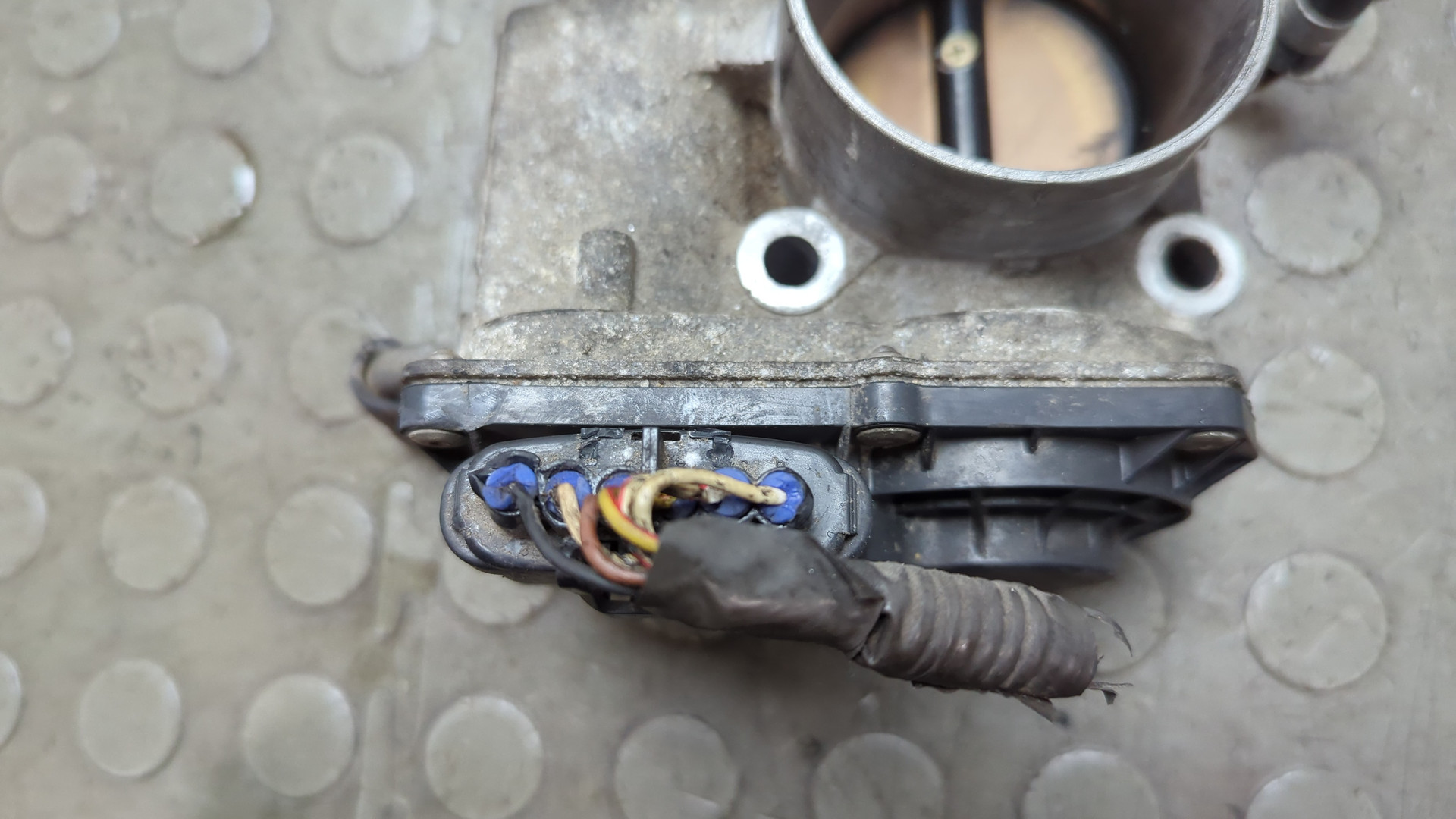 Заслонка дроссельная электрическая