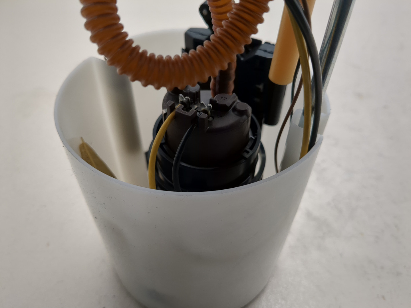 Насос топливный электрический