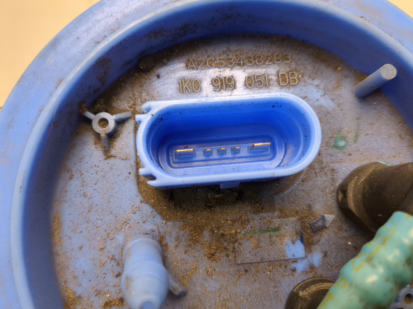 Насос топливный электрический