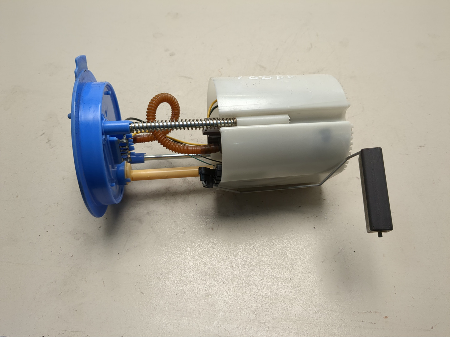 Насос топливный электрический