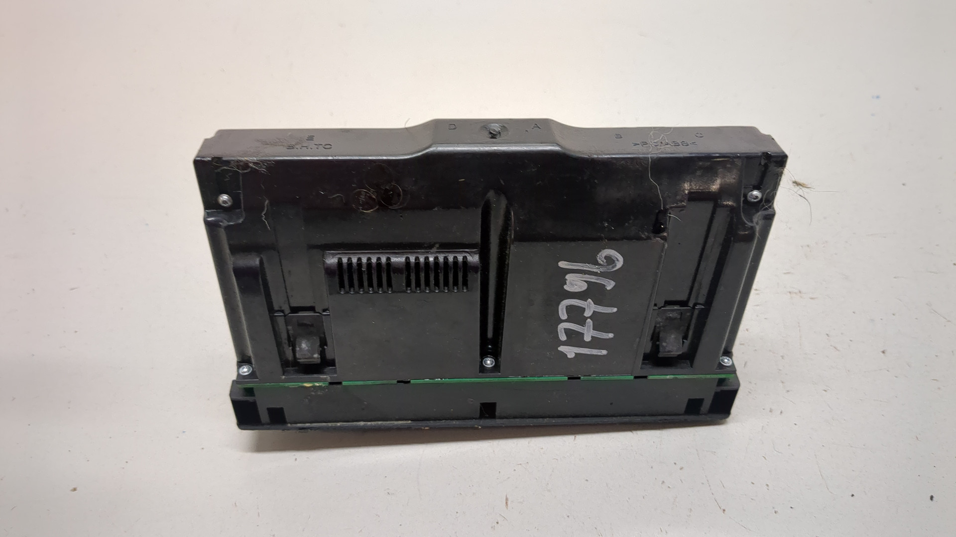 Переключатель отопителя