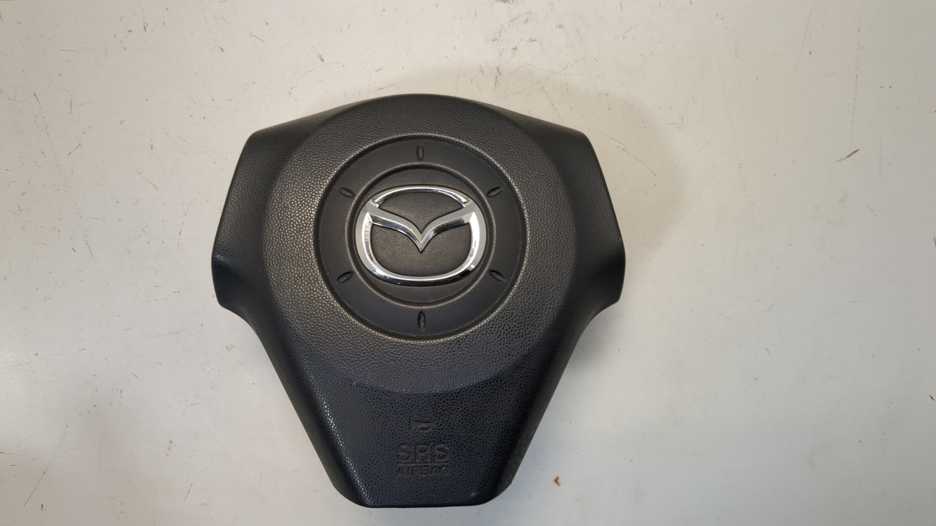 Подушка безопасности в рулевое колесо