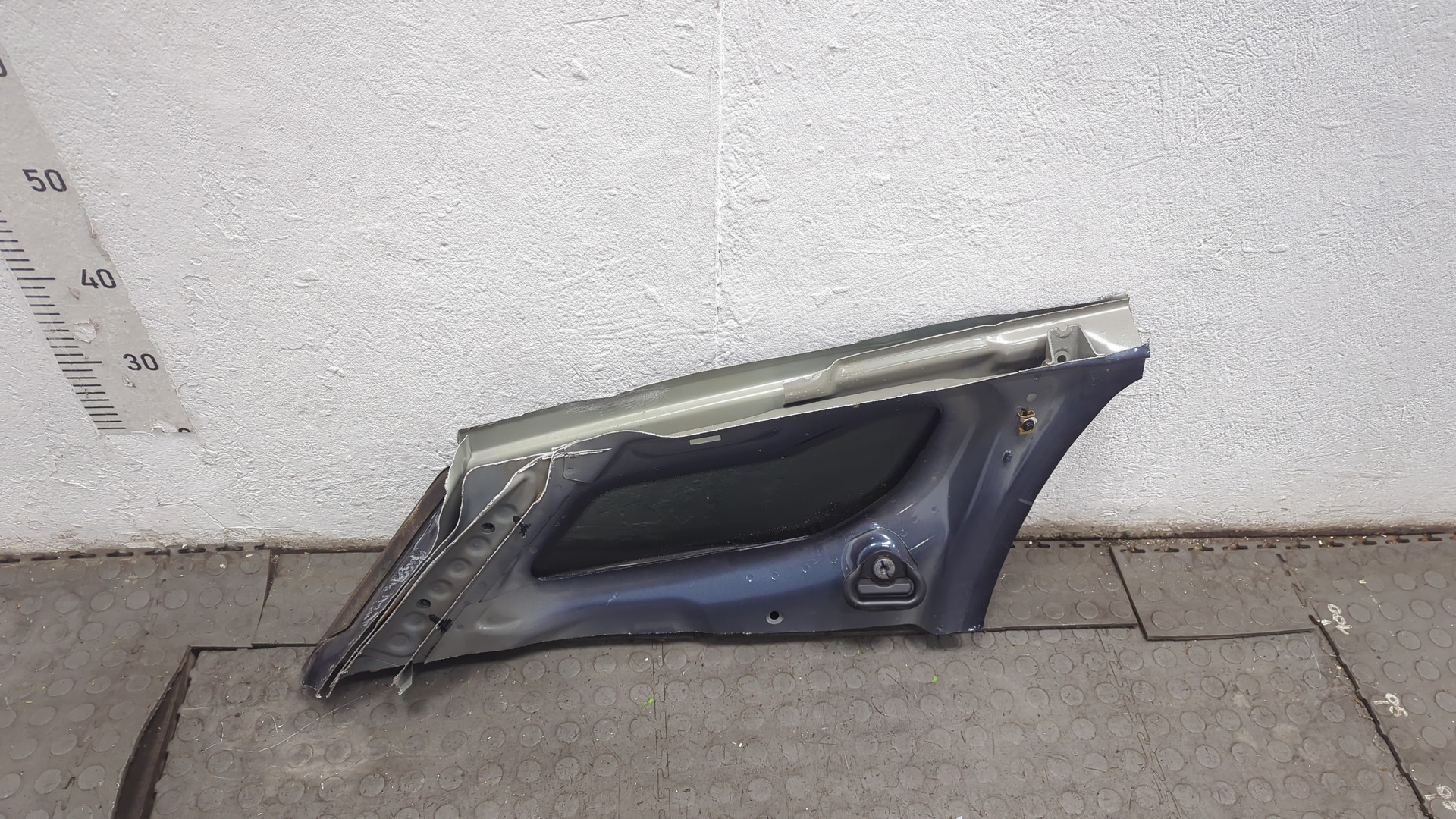 Стекло боковое