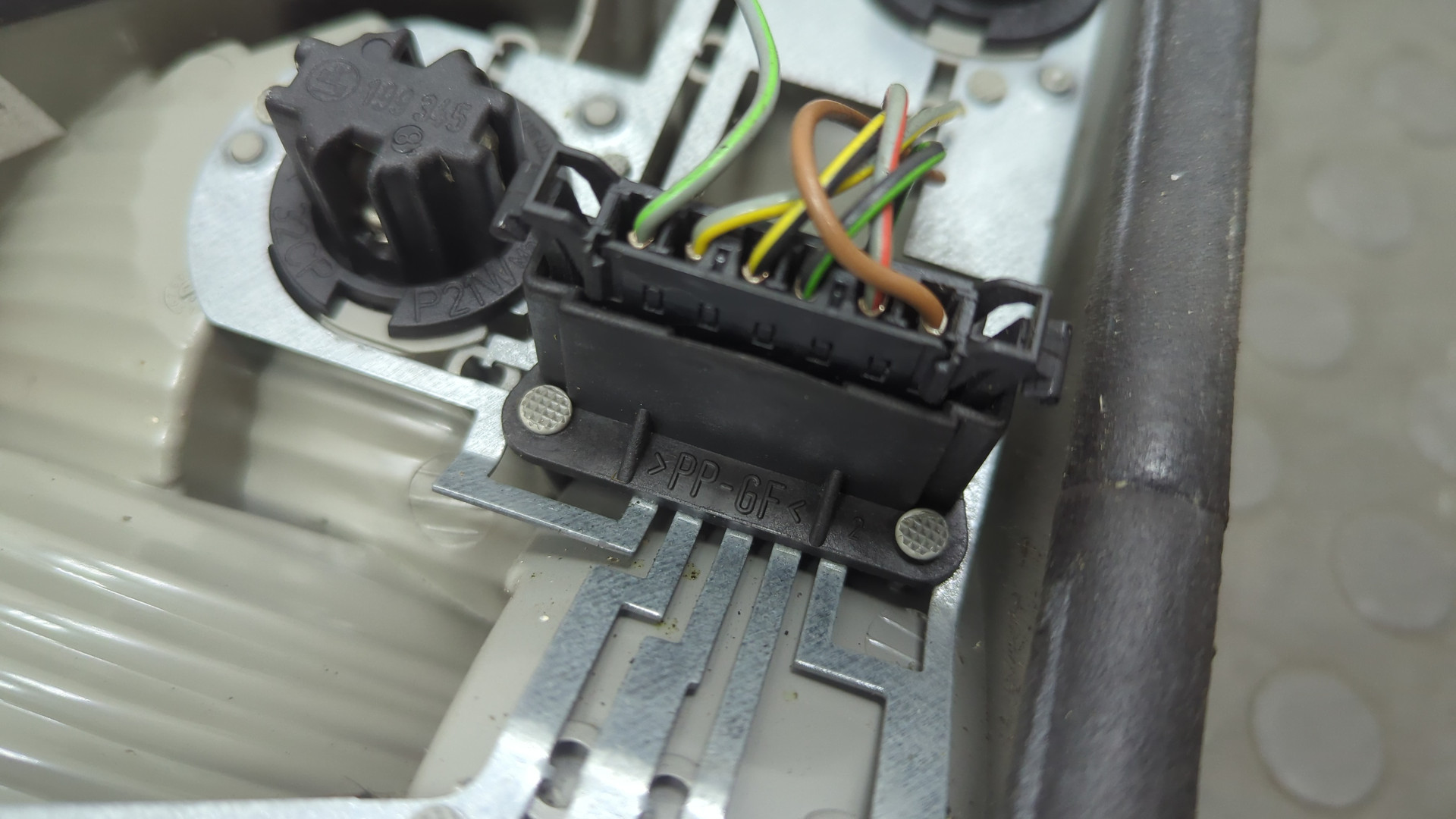 Фонарь задний правый