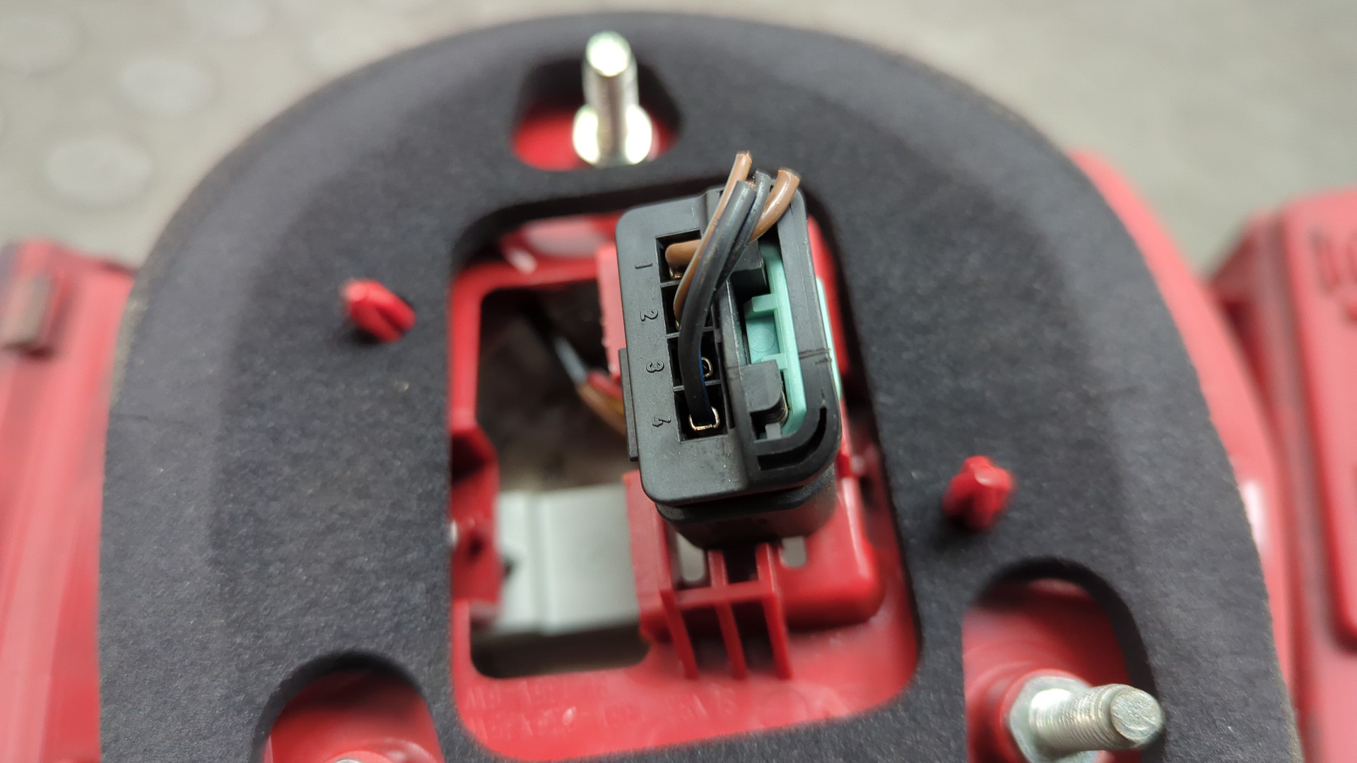 Фонарь задний левый