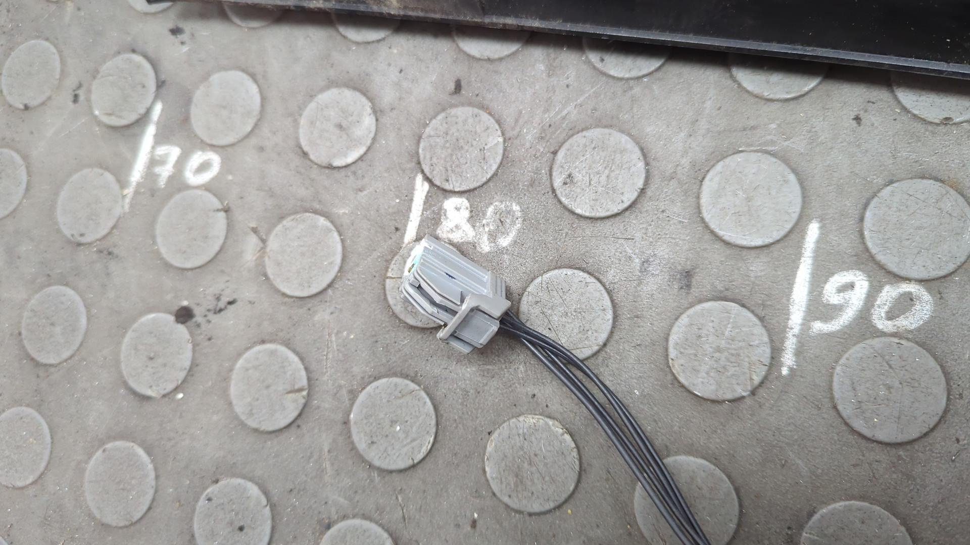 Фонарь задний правый