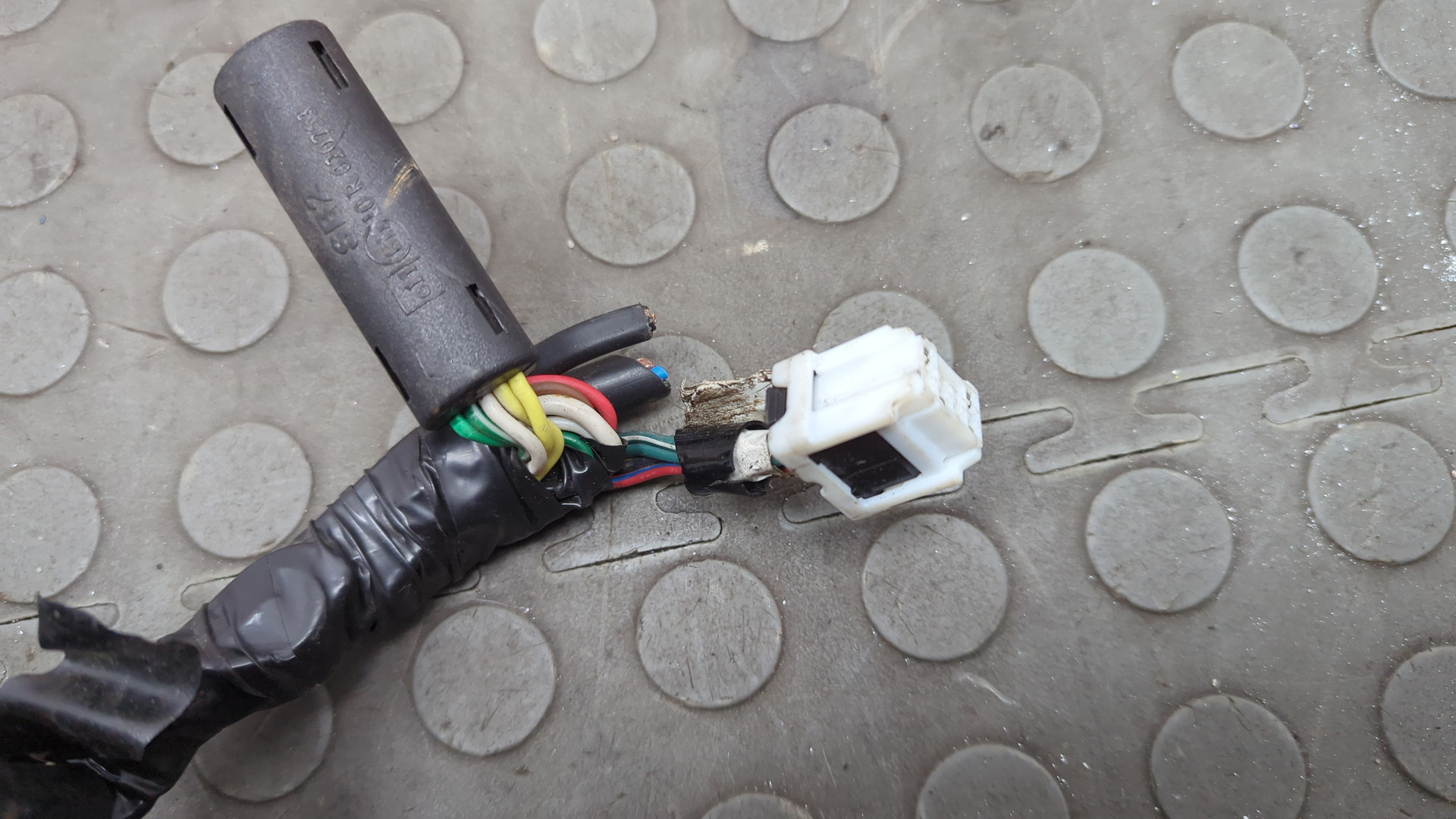 Фонарь задний правый