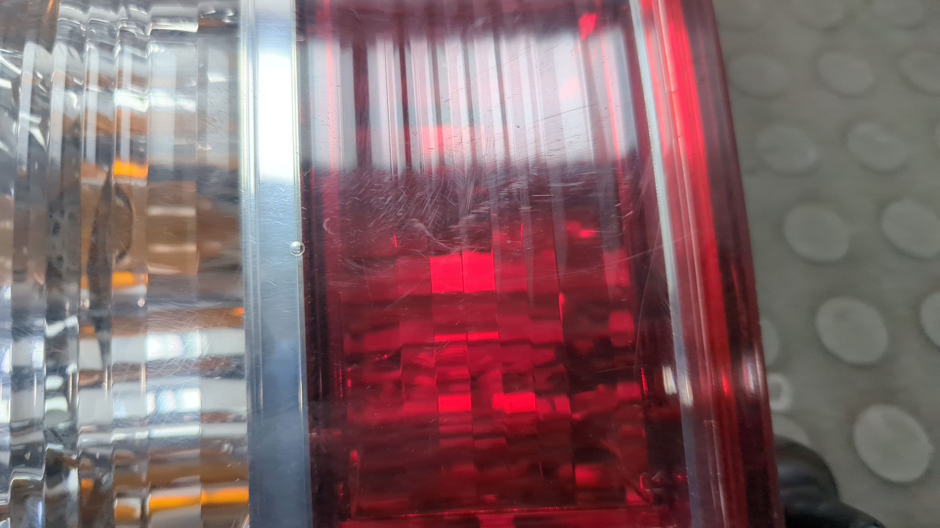 Фонарь задний правый