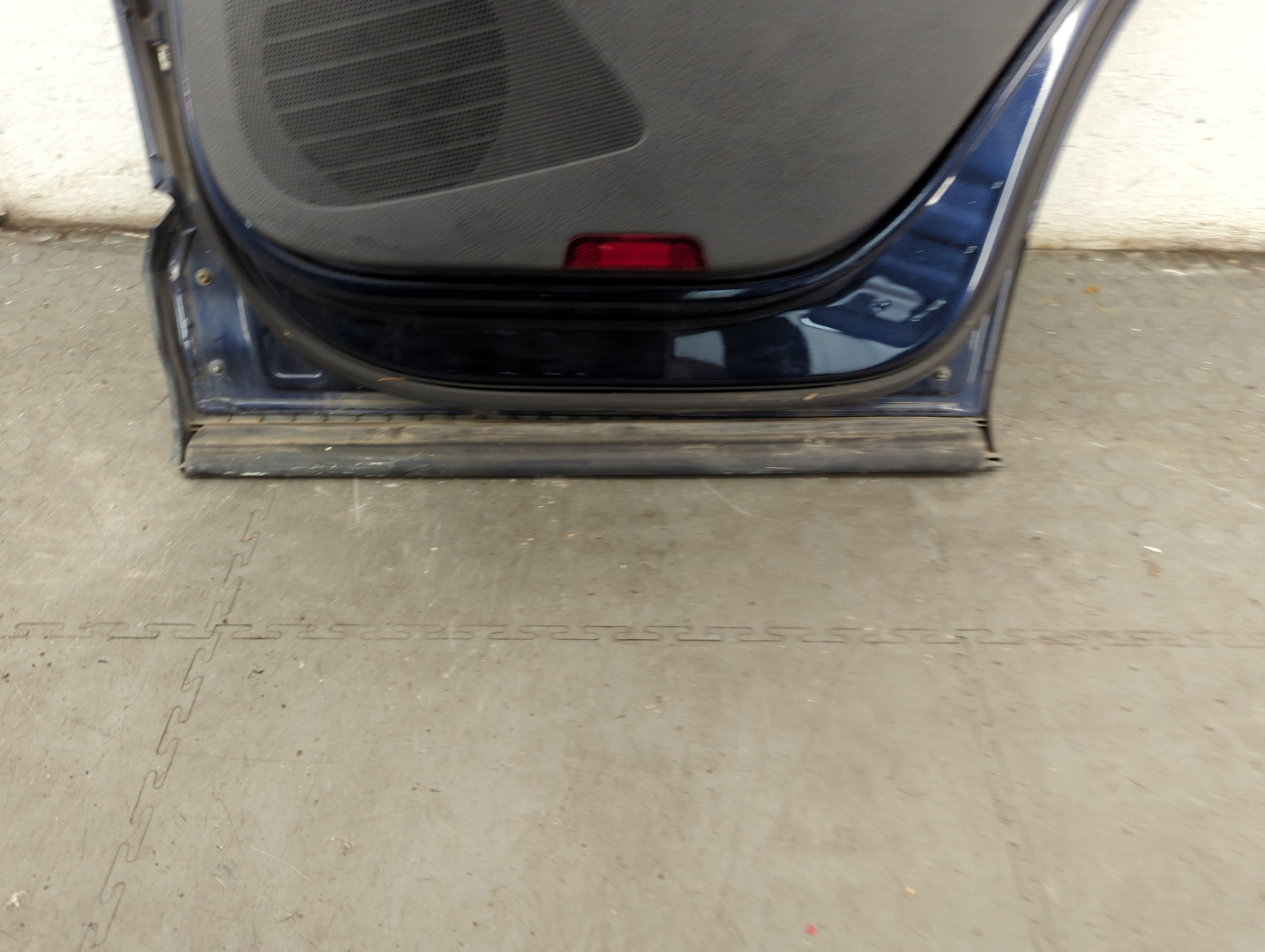 Дверь задняя правая