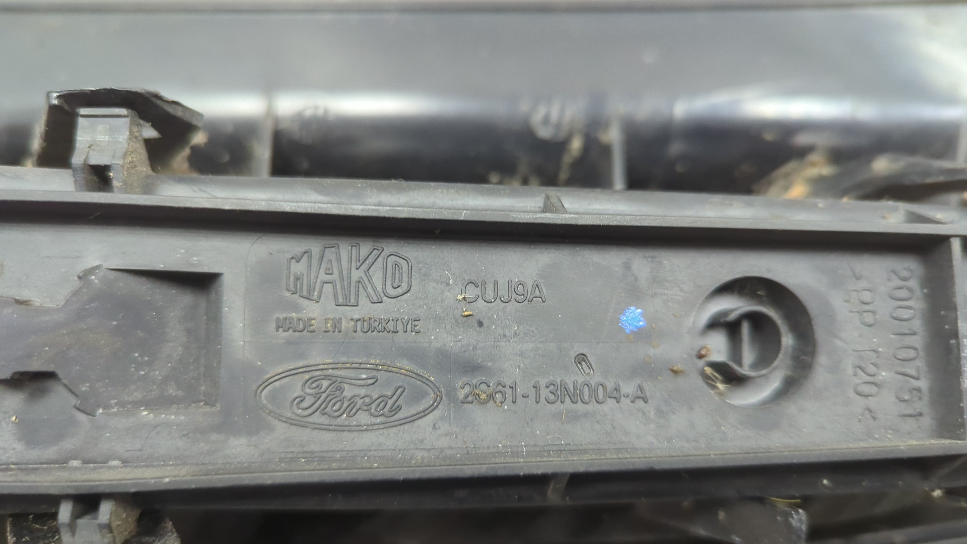 Фонарь задний левый