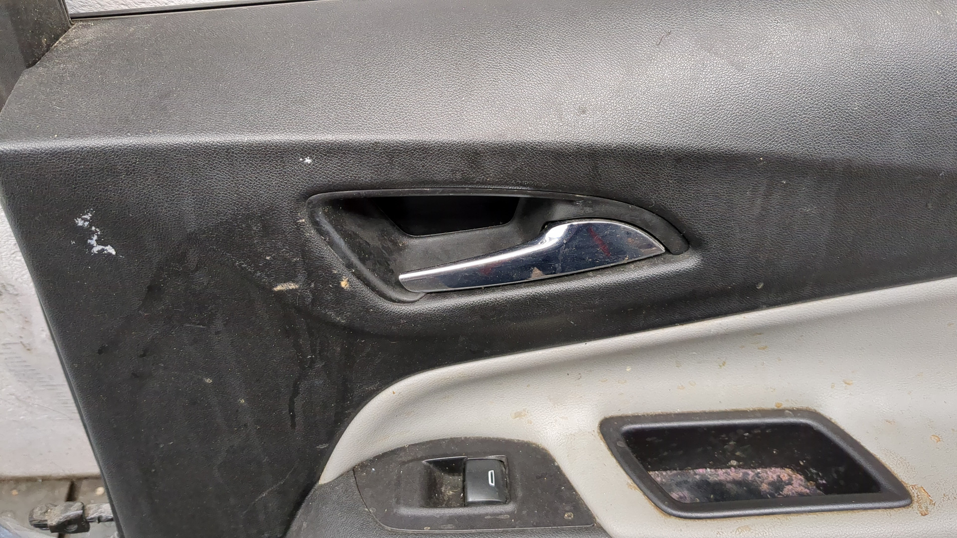 Дверь задняя правая