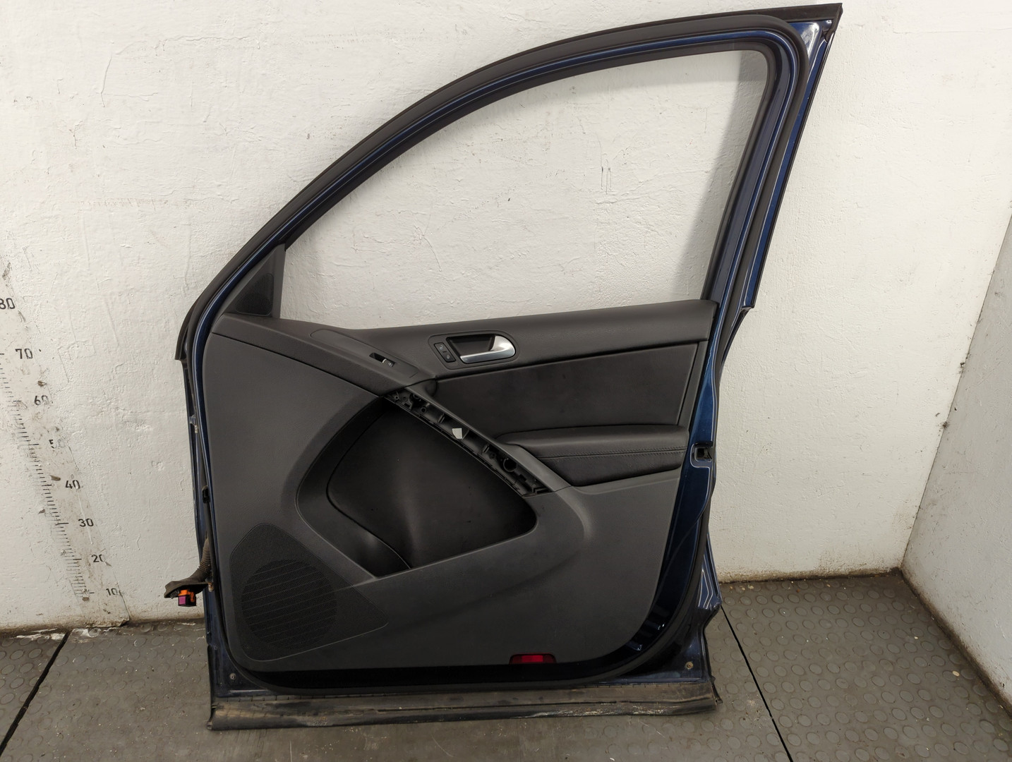 Дверь передняя правая