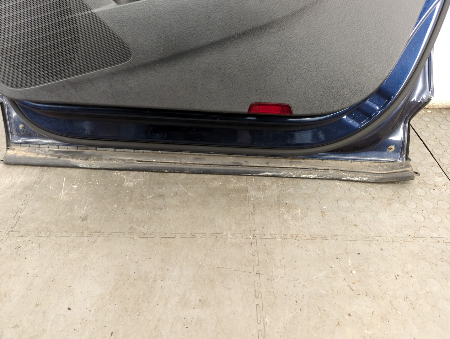 Дверь передняя правая