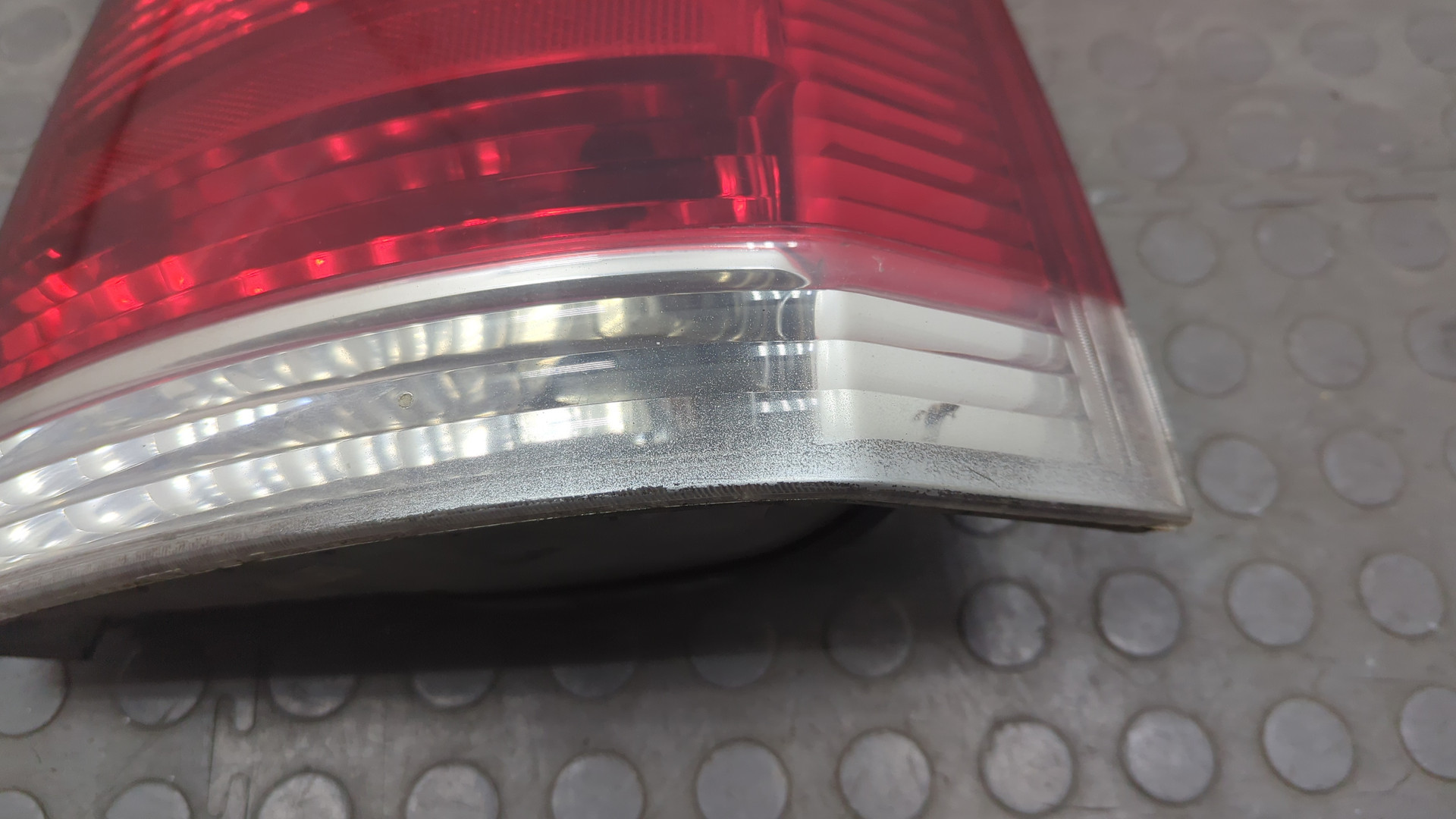 Фонарь задний правый