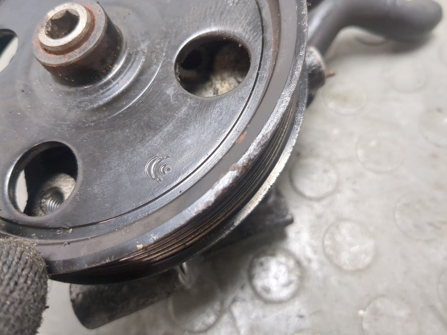 Насос ГУР (гидроусилитель руля)