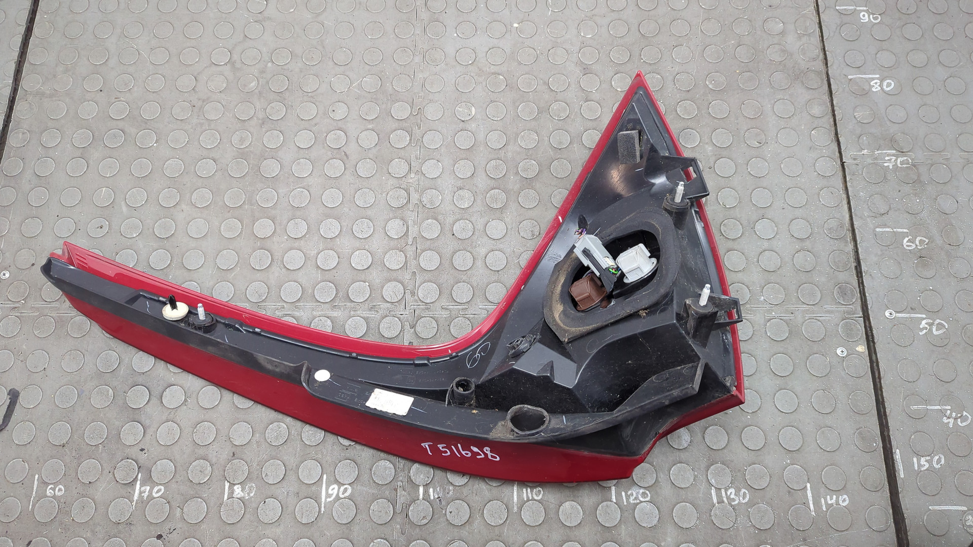 Фонарь задний левый