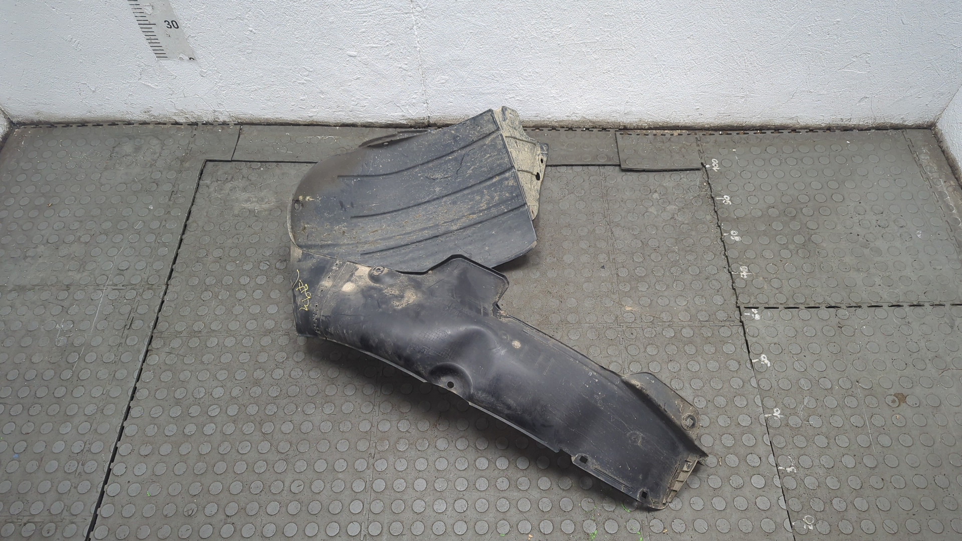 Локер передний левый