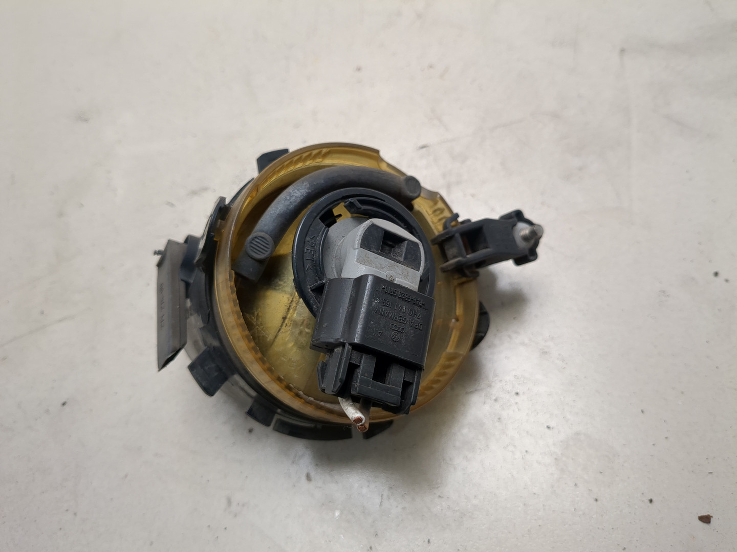 Фара противотуманная правая