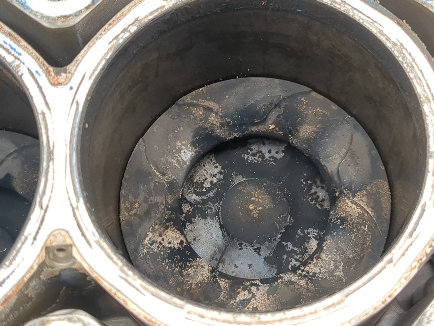 Блок двигателя