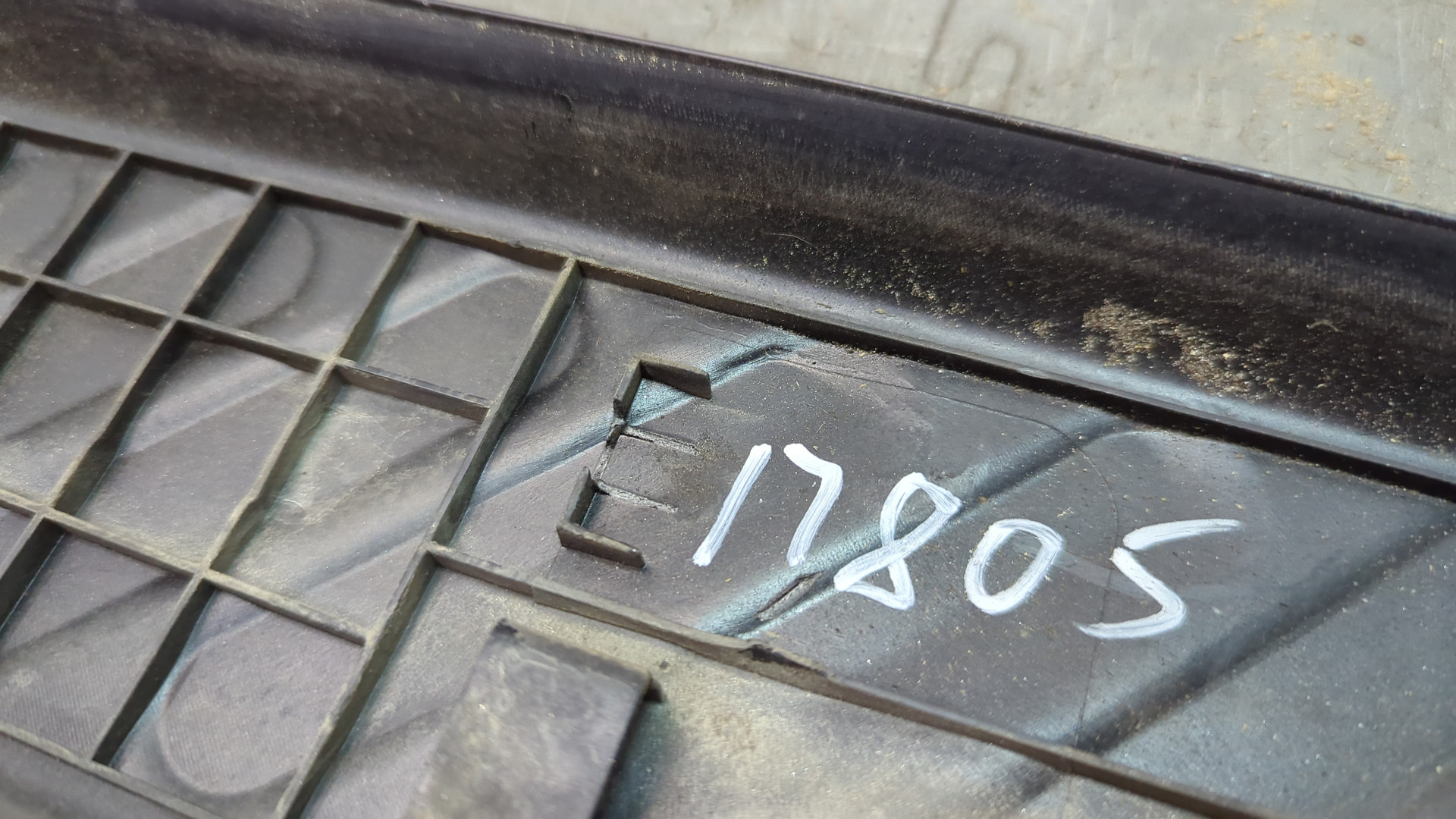 Накладка (кузов наружные)