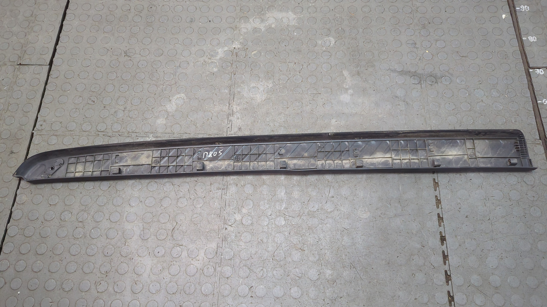 Накладка (кузов наружные)