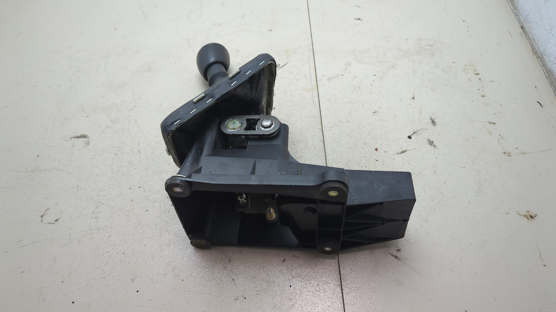 Кулиса МКПП / АКПП