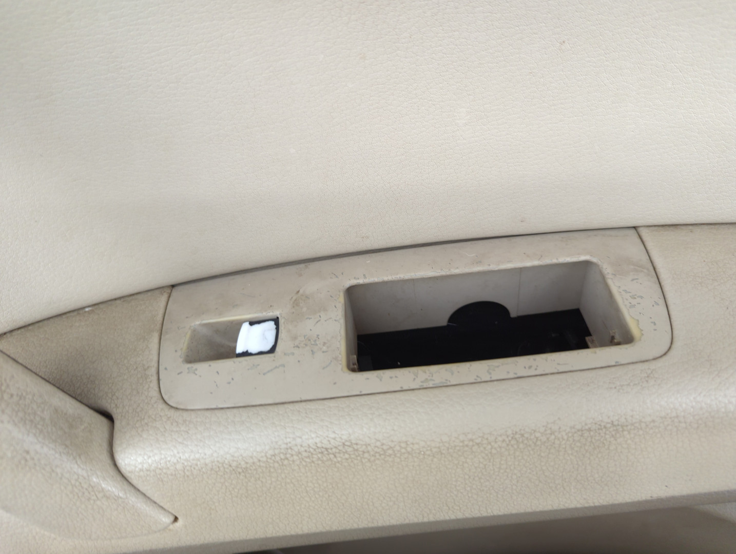 Дверь задняя правая