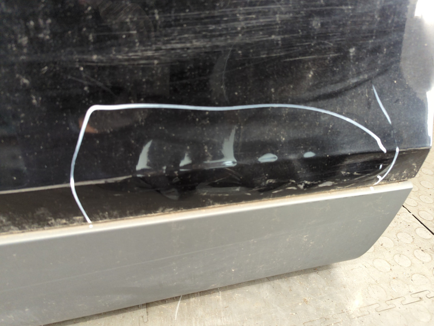 Дверь задняя правая