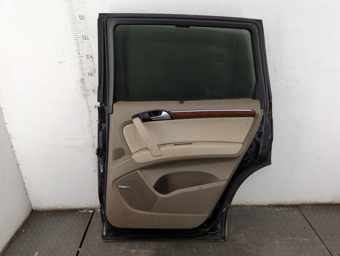 Дверь задняя правая