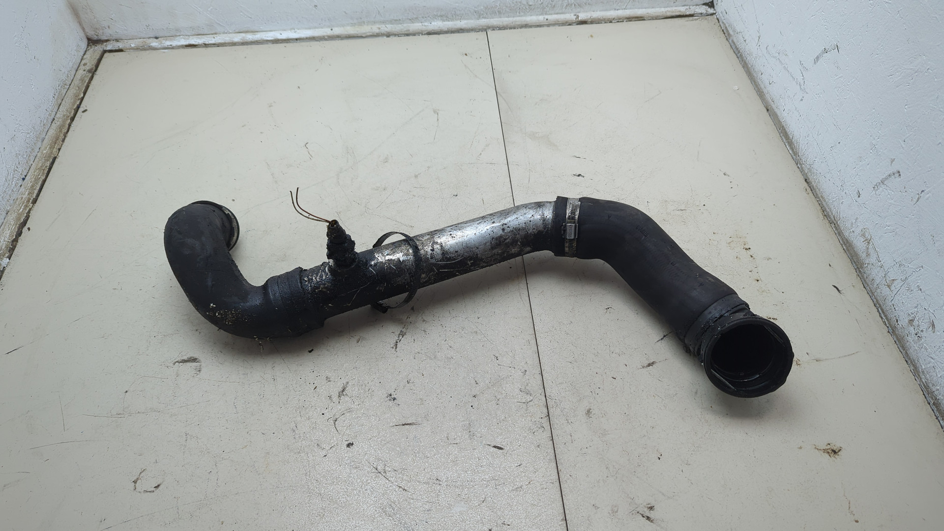 Патрубок интеркулера